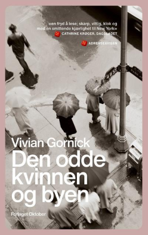 DEN ODDE KVINNEN OG BYEN